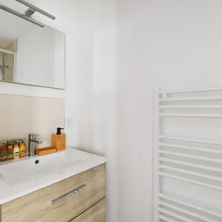 Flexliving - - Fessart * Paris